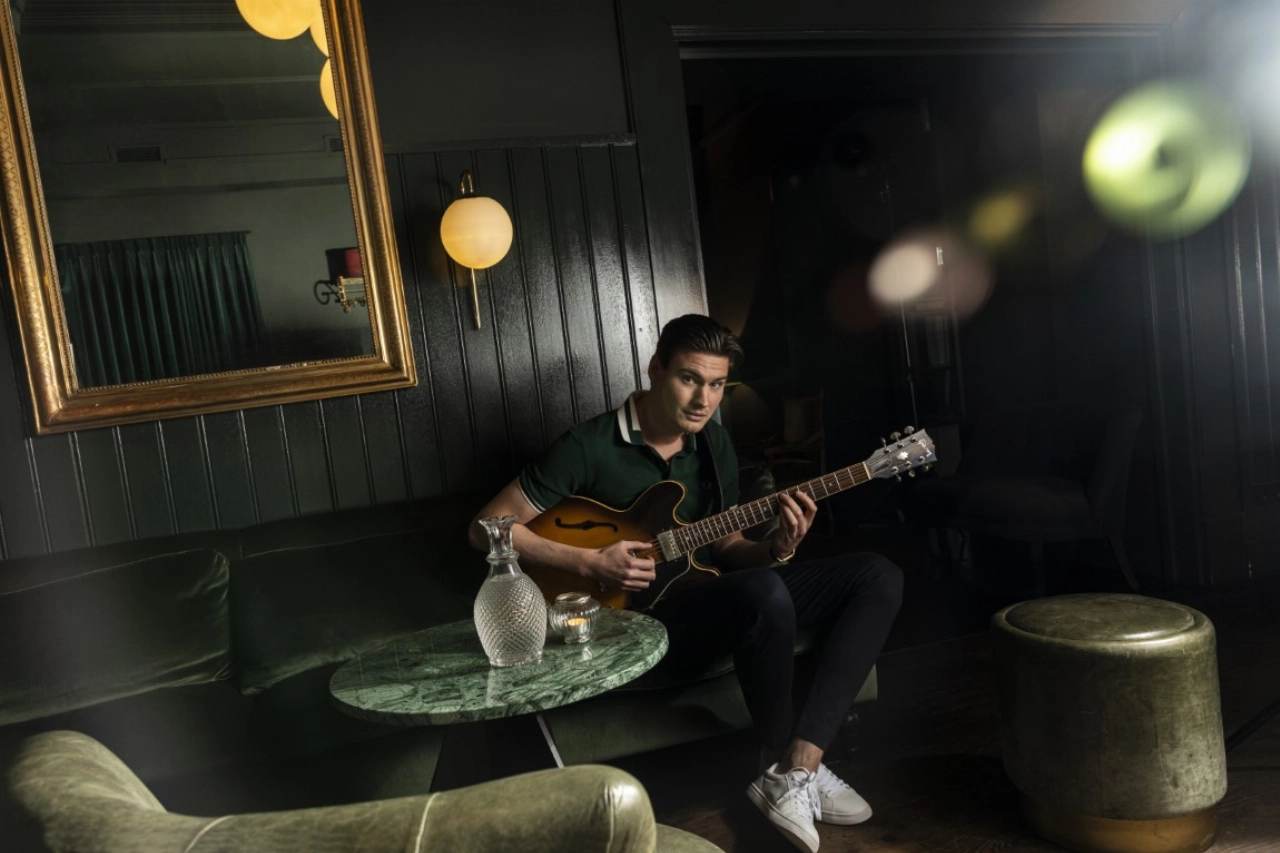 TOINE sluit het seizoen af op het Stadsstrand